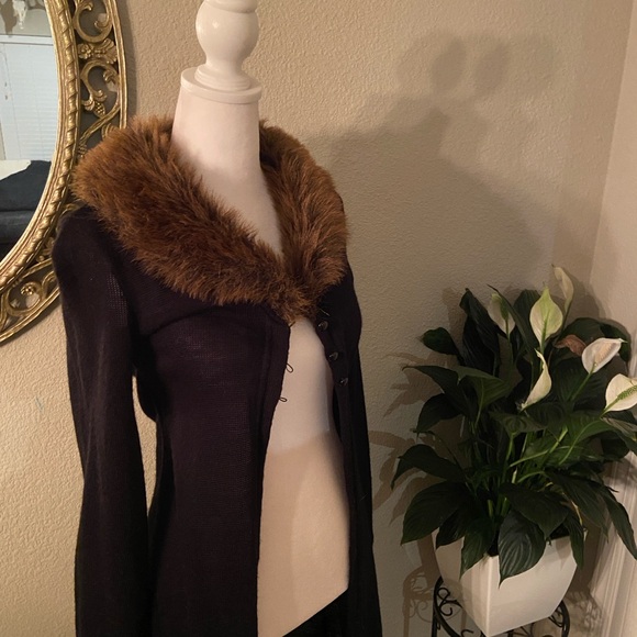 A. Byer Black Cardigan with Brown Faux Fur Collar - Picture 2 of 8